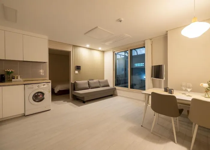 Apartament Halo - 헤일로